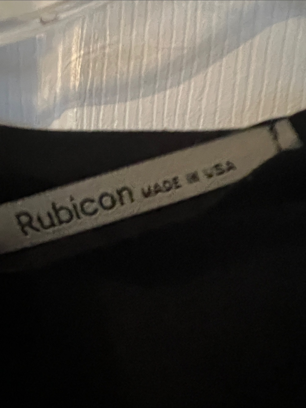 🌷6/$20🌷 Rubicon Black Wrap-Style Top - Picture 2 of 4